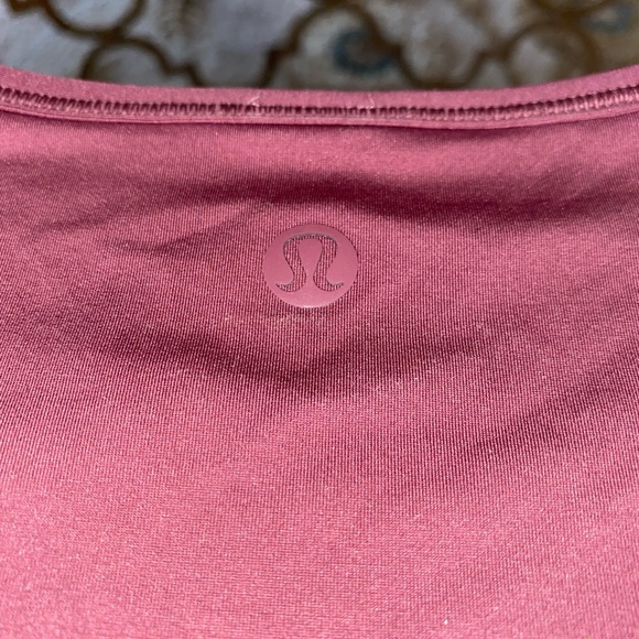 NWOT lululemon Crescent tee - Picture 3 of 3